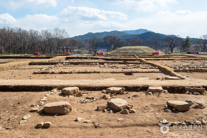 庆州月城(半月城)경주 월성(반월성) 庆州月城(半月城)경주 월성(반월성)