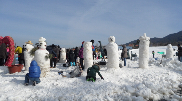 Jirisan Namwon Baraebong Snowflake Festival (지리산남원 바래봉 눈꽃축제)