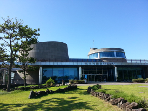 Jeju Haenyeo Museum (해녀박물관) Jeju Haenyeo Museum (해녀박물관)