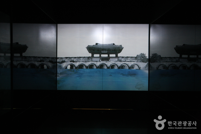 Suwon Museum (수원박물관)