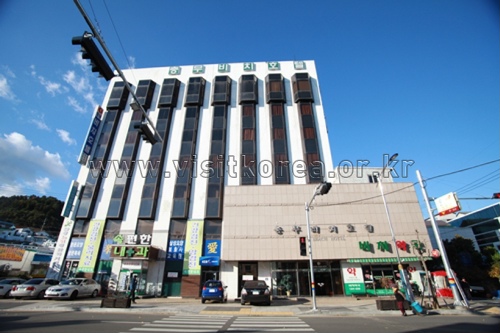Chungmu Beach Hotel (충무비치호텔) Chungmu Beach Hotel (충무비치호텔)