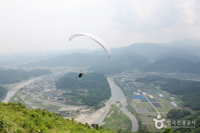 Jangamsan Paragliding Field (장암산 활공장)