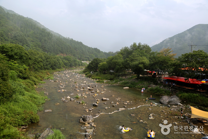 Myeongjigyegok Valley (명지계곡)