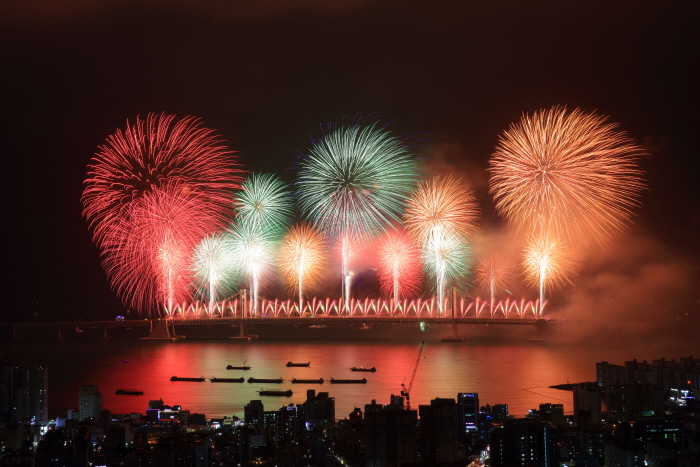 Busan Fireworks Festival (부산 불꽃축제)