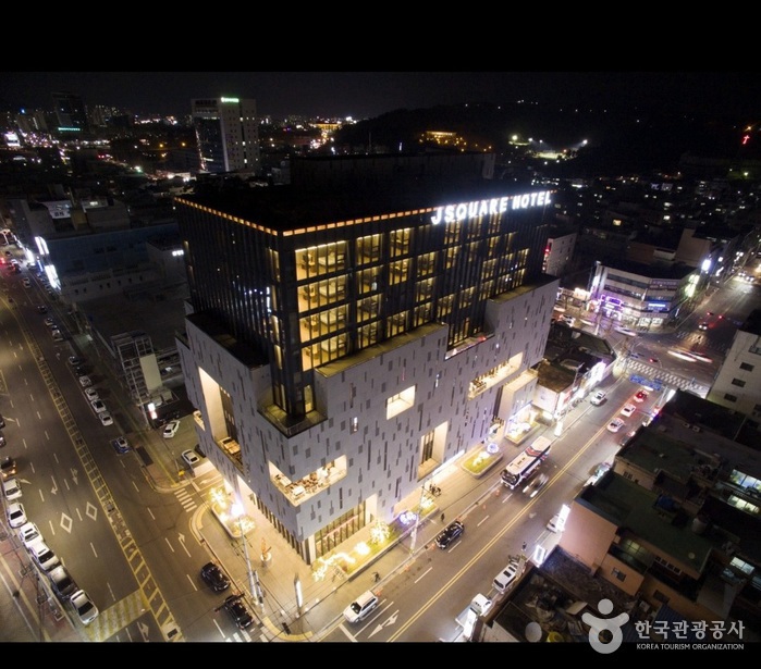 J Square Hotel [Korea Quality] / 주식회사제이스퀘어호텔 [한국관광 품질인증]