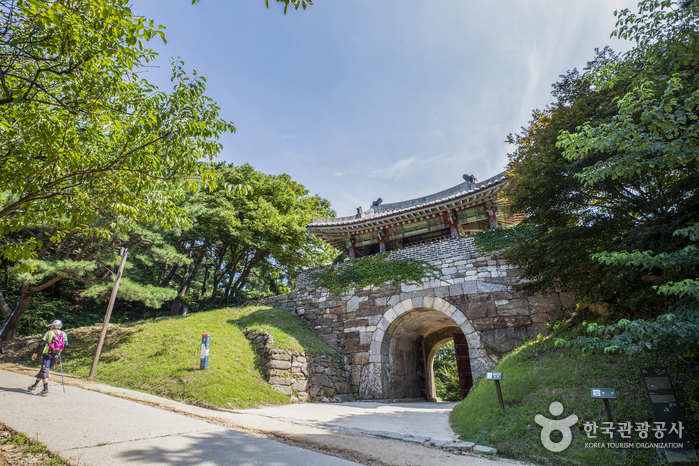 Namhansanseong Provincial Park [UNESCO World Heritage] (남한산성도립공원 [유네스코 세계문화유산])