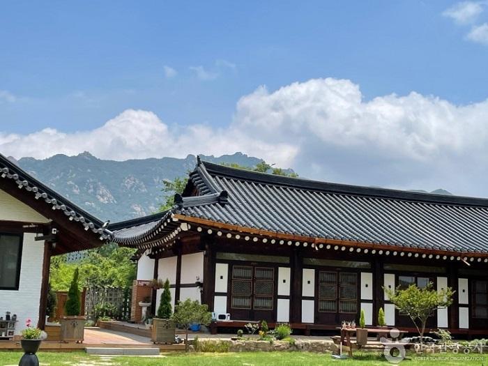 Yeonhee Hanok Pension [Korea Quality] / 영암연희한옥펜션 [한국관광 품질인증]