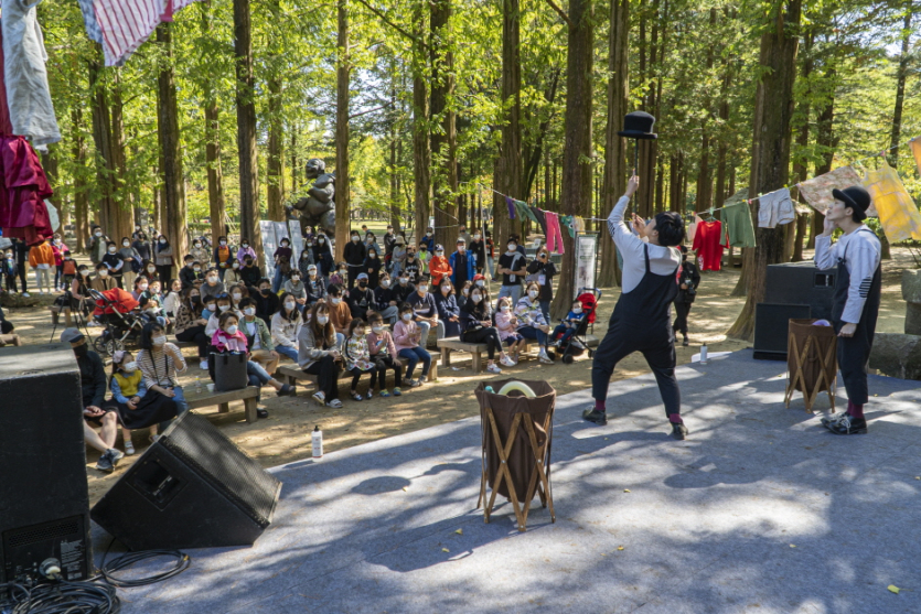 Chuncheon Mime Festival (춘천마임축제)