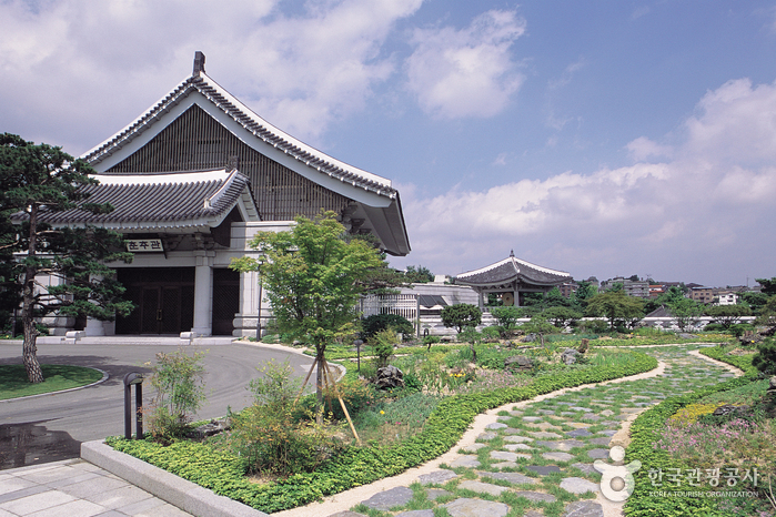 Cheongwadae (청와대)