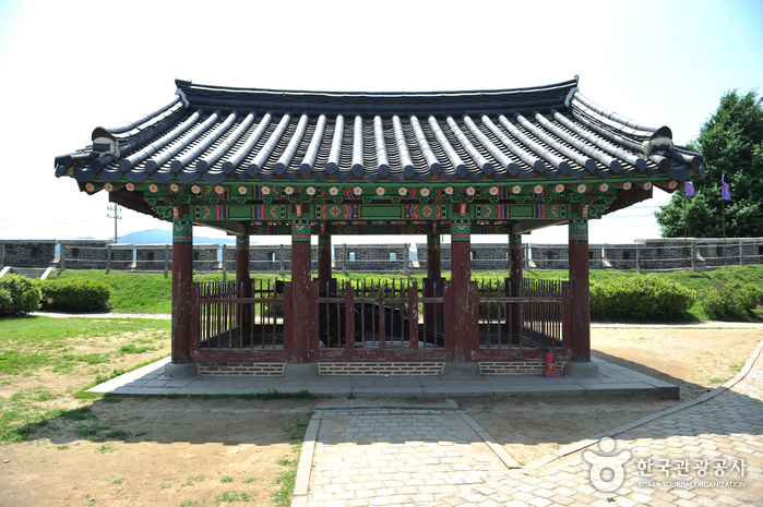 Festung Ganghwa Chojijin (강화 초지진) Festung Ganghwa Chojijin (강화 초지진)