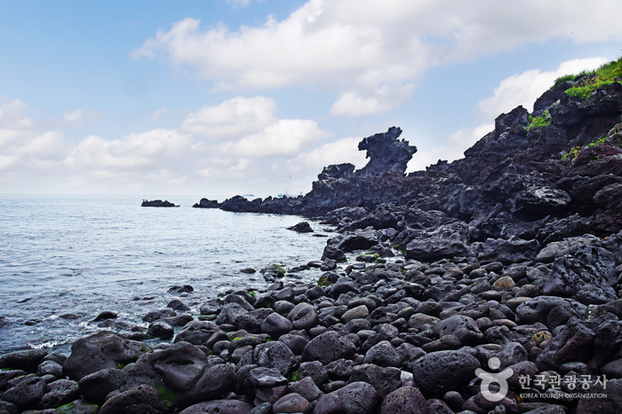 Felsen Yongduam (용두암) Felsen Yongduam (용두암)