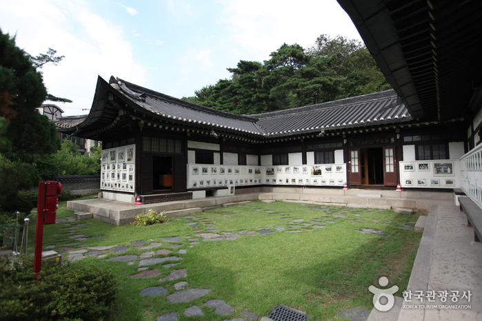 ソウル 梨花荘（서울 이화장）