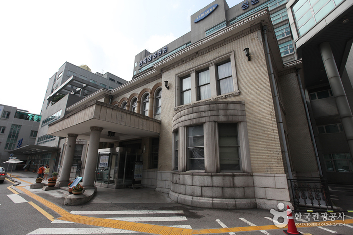 ソウル京橋荘（서울 경교장）