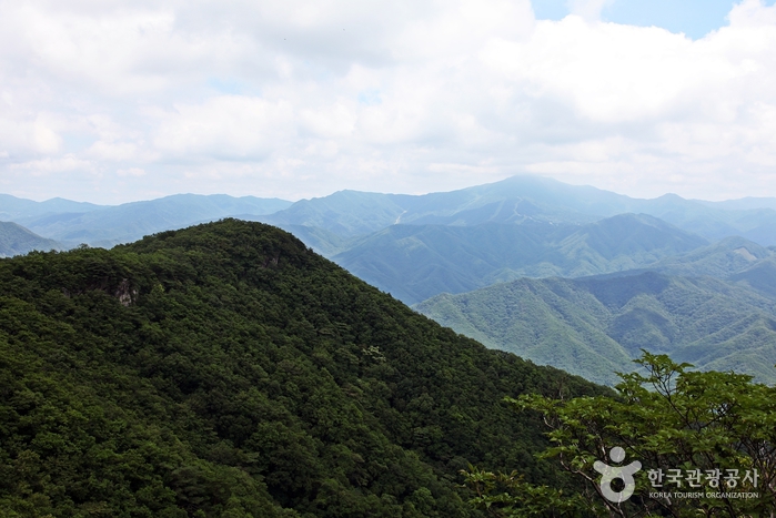 Горная цепь Чоксансан (적상산)
